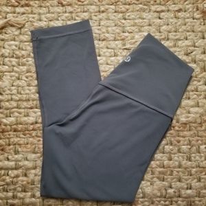 LULULEMON Dark Carbon Align Crops 19" Sz 4